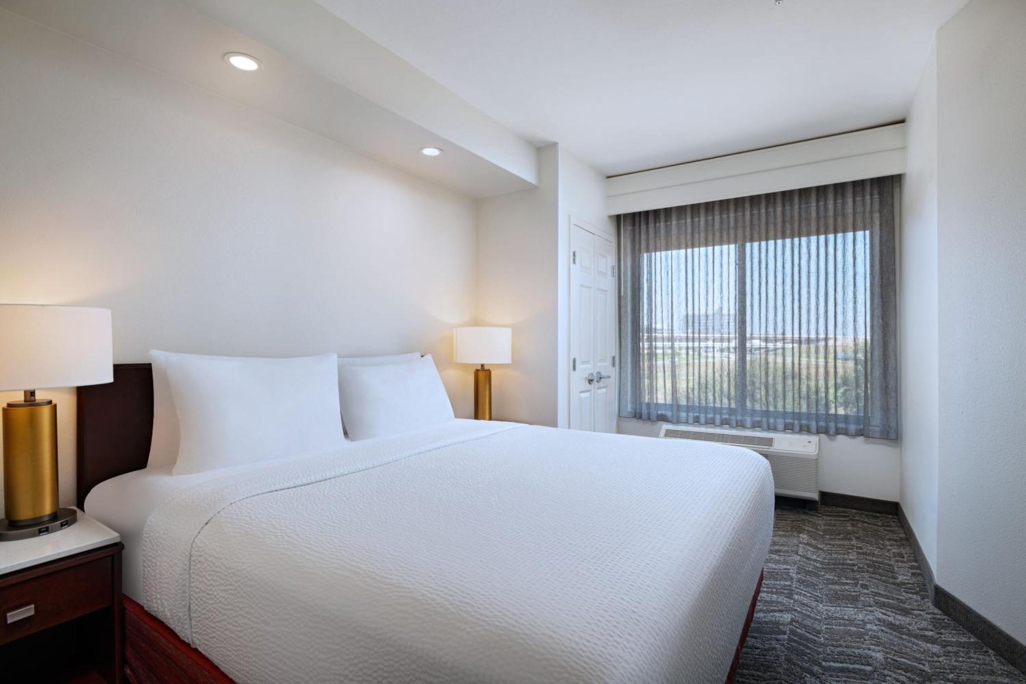 Springhill Suites By Marriott Dallas Dfw Airport East Las Colinas Irving Eksteriør billede