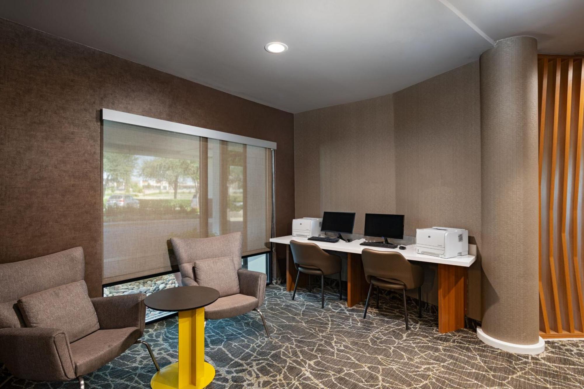 Springhill Suites By Marriott Dallas Dfw Airport East Las Colinas Irving Eksteriør billede